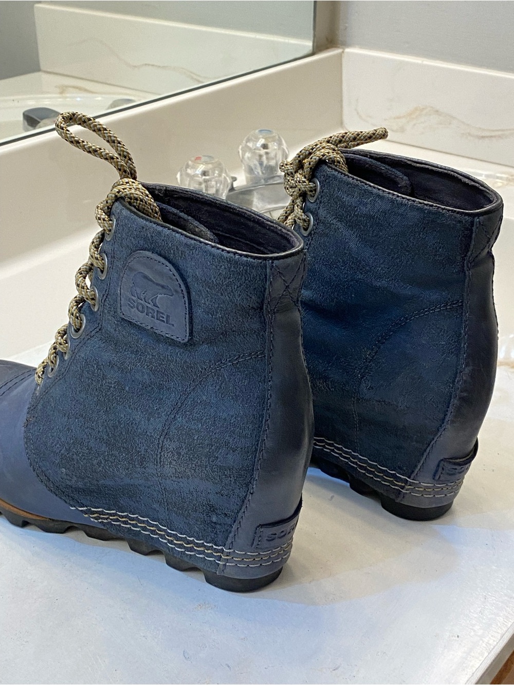 SOREL Women’s 1964 premium wedge boot size 8.5M great condition good bottoms - Picture 10 of 12